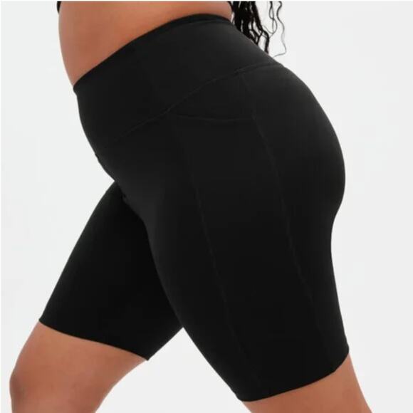 Girlfriend Collective Black High-Rise Pocket Bike Short - Picture 1 of 4